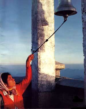 Bell atop Sri Pada